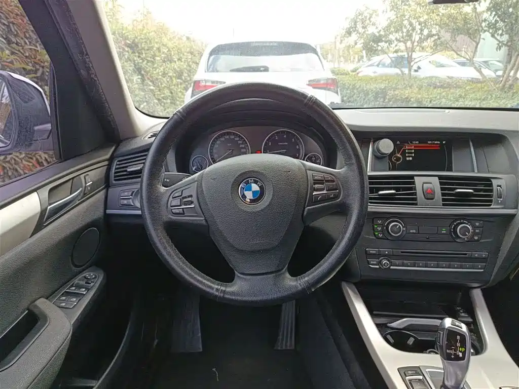 BMW X3 (Import) 2016 sDrive20i фото 3