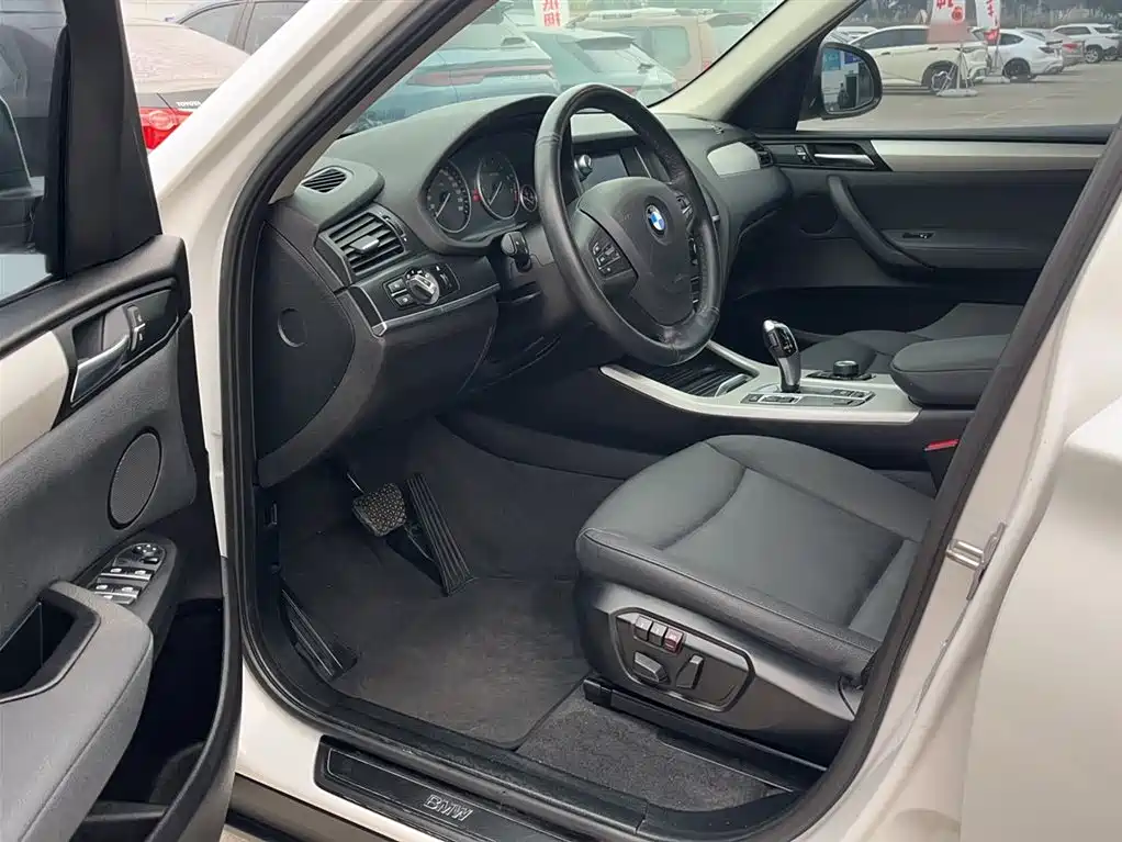 BMW X3 (Import) 2016 sDrive20i фото 12