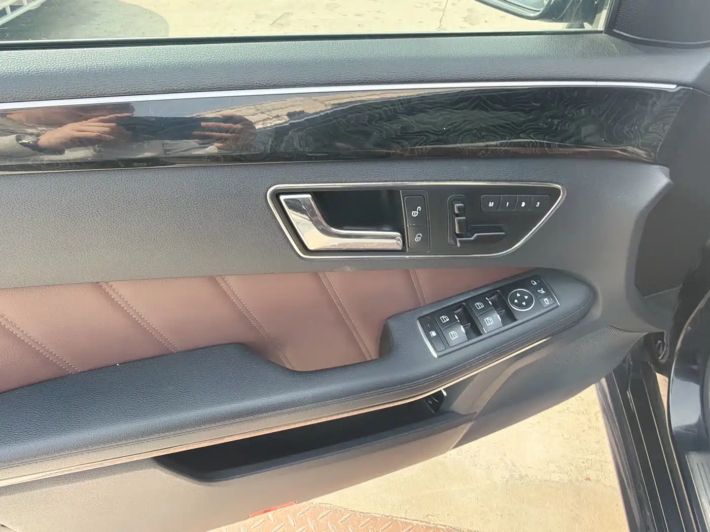 Mercedes-Benz E-Class 2012 E 300 L Fashion Luxury фото 10