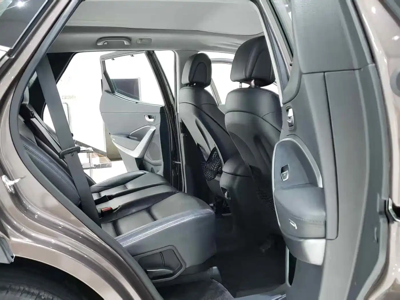 Hyundai Santa Fe 2015 2.0T Automatic 2WD Smart 5-Seater фото 8