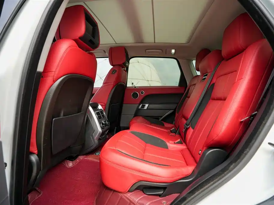 Land Rover Range Rover Sport 2020 3.0 L6 SE фото 10