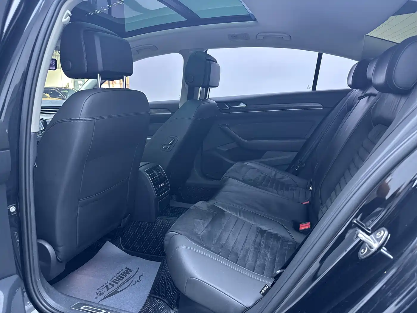 Volkswagen Magotan 2017 330TSI DSG Luxury фото 20