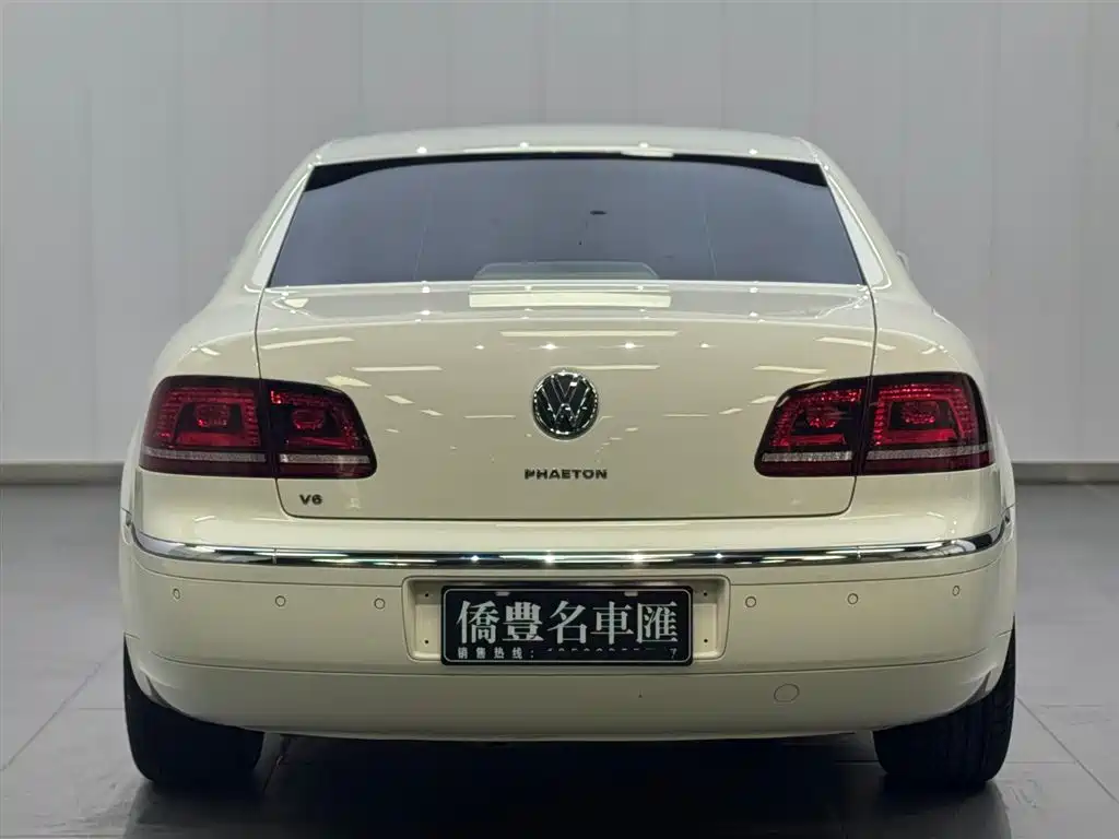Volkswagen Phaeton 2012 3.0L Executive фото 14