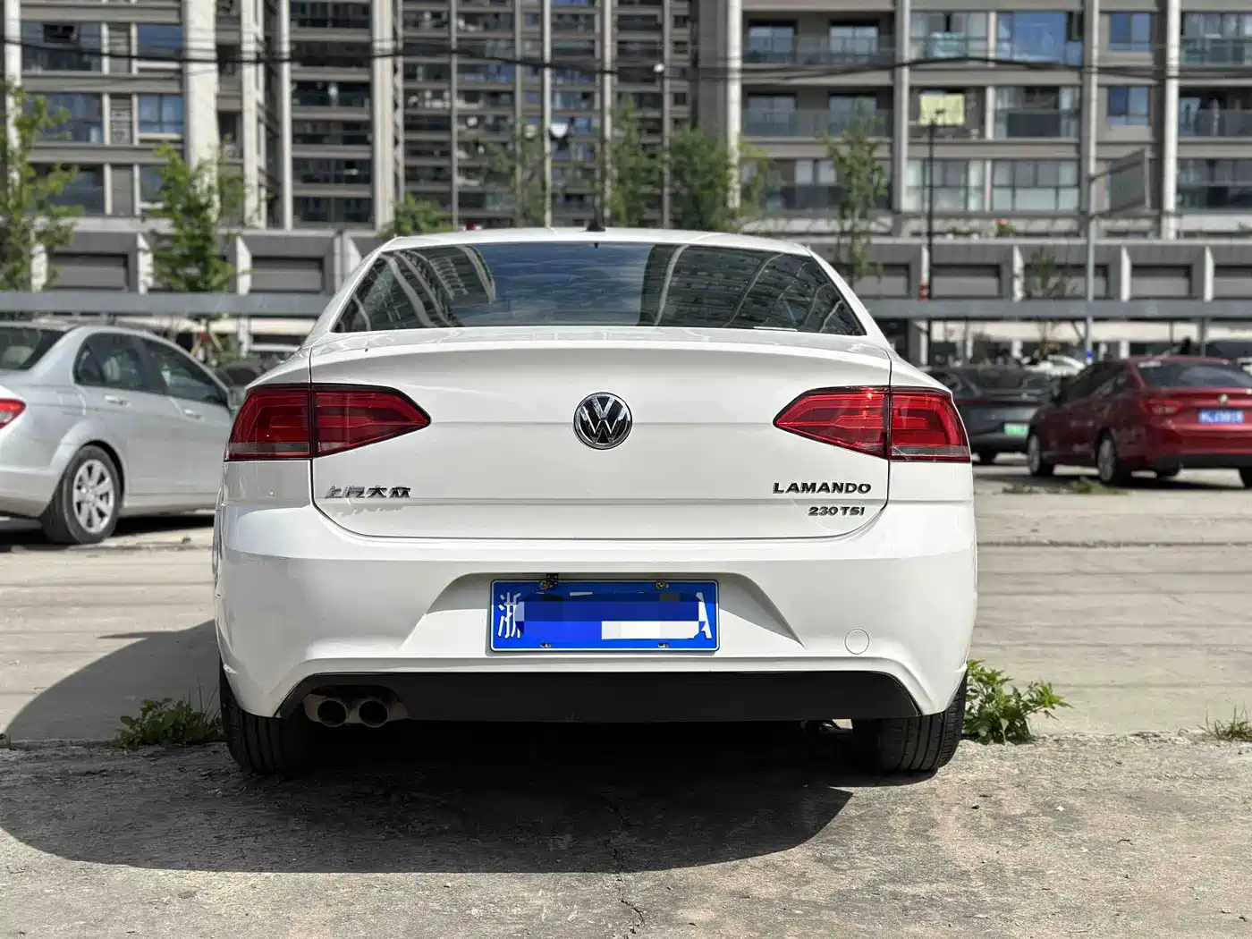 Volkswagen Lamando 2015 2015 230TSI DSG Style