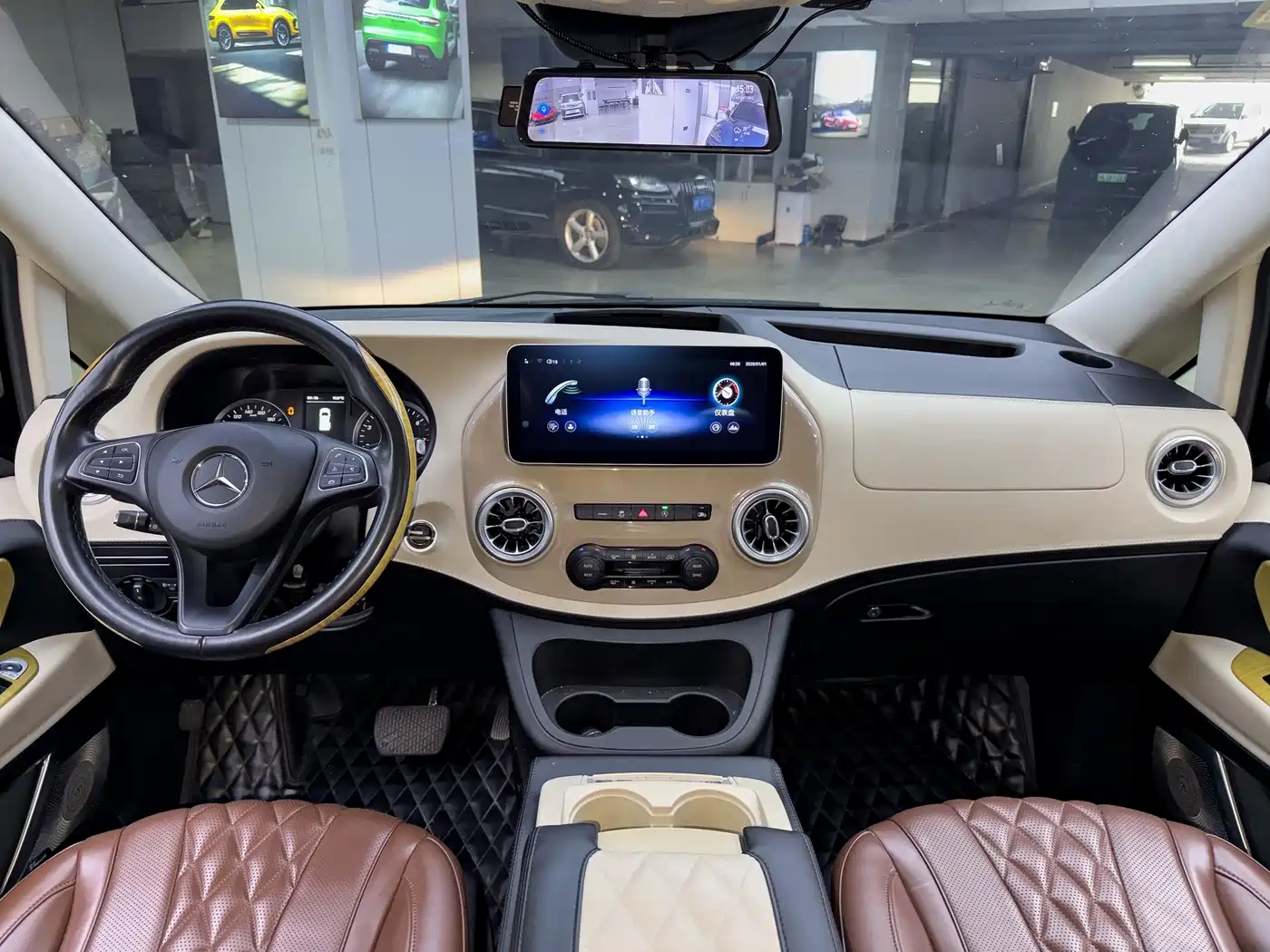 Mercedes-Benz Vito 2020 2.0T Business Edition (7-seater) фото 13