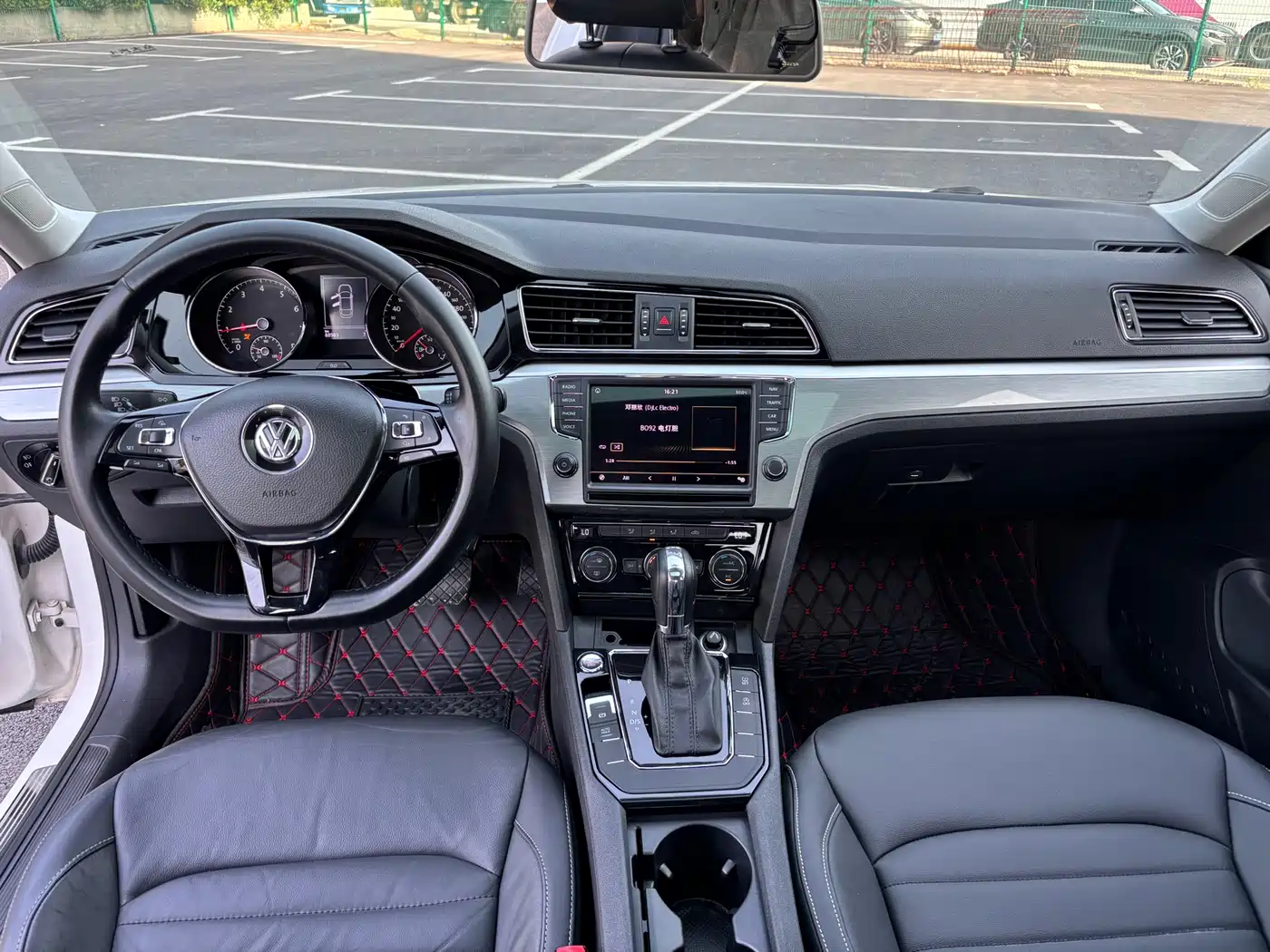 Volkswagen Lamando 2018 280TSI DSG Comfort Edition фото 10