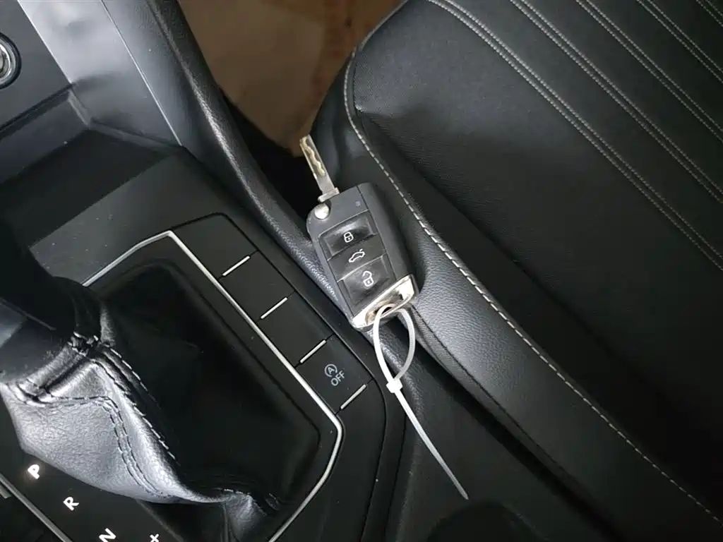 Volkswagen Tiguan L 2022 330TSI Automatic 2WD Comfort Edition фото 15