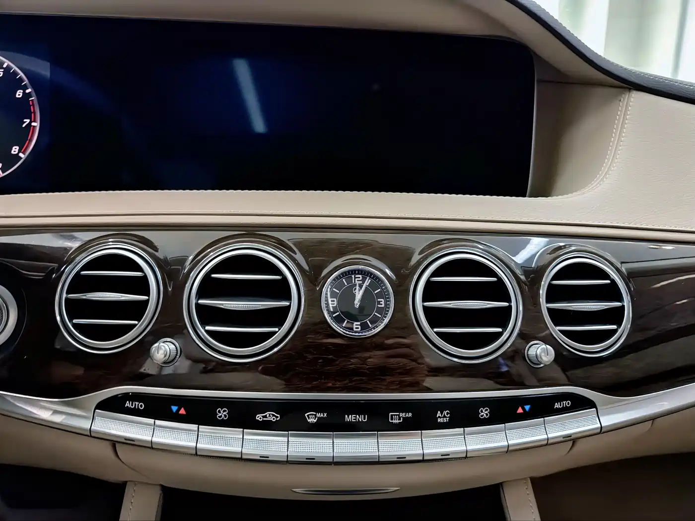Mercedes-Benz S-Class 2018 S 320 L фото 14