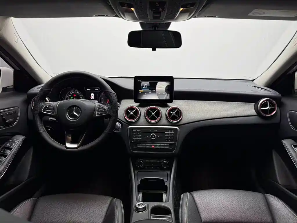 Mercedes-Benz GLA 2016 GLA 200 Fashion фото 11