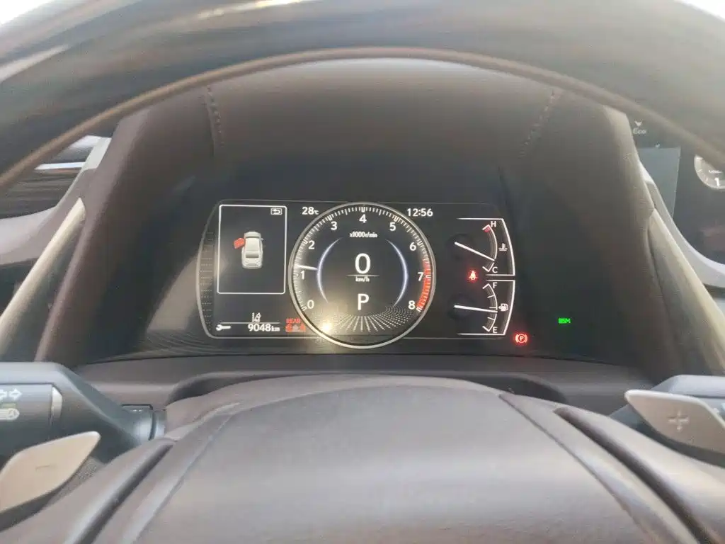 Фото 4 - Lexus ES
