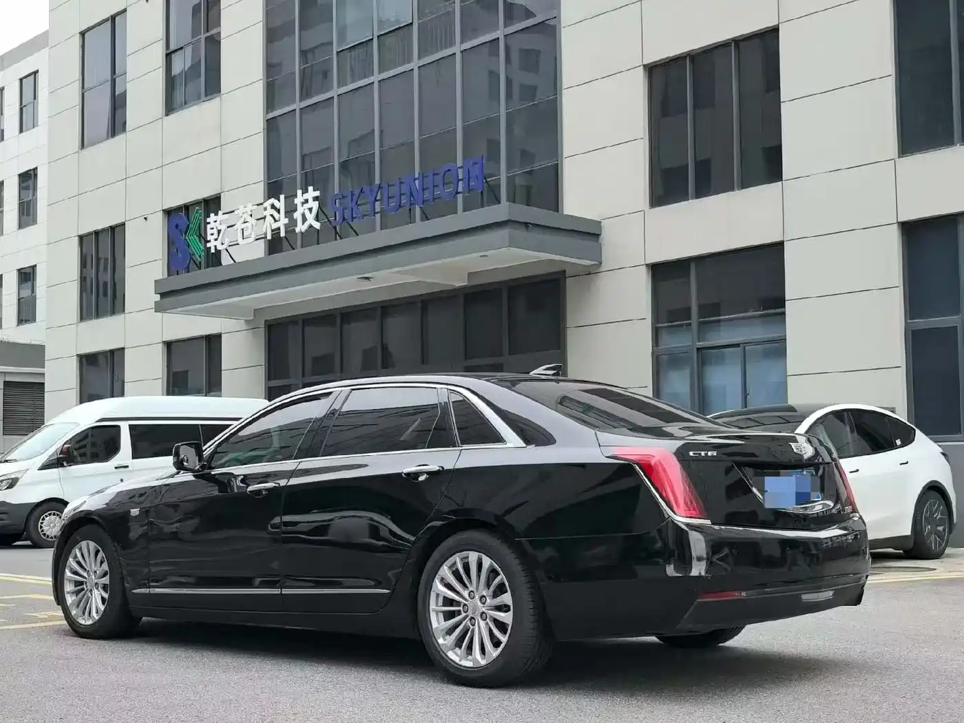 Cadillac CT6 2017 28T Fashion фото 9