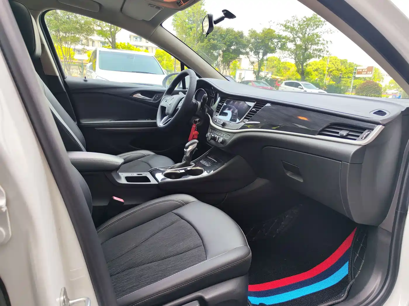 Buick Verano 2020 20T CVT Leading фото 12