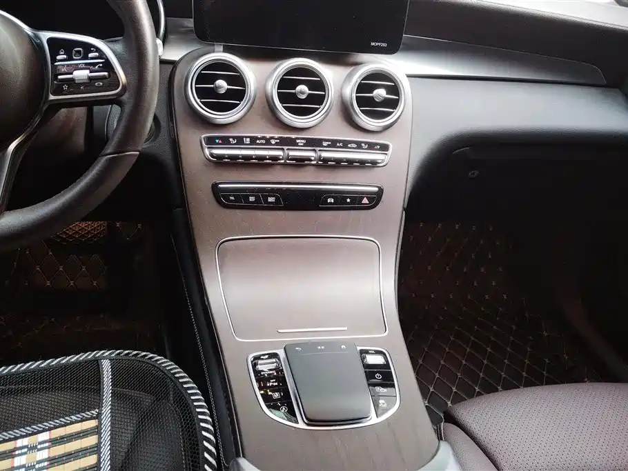 Mercedes-Benz GLC 2021 GLC 260 L 4MATIC Luxury фото 16