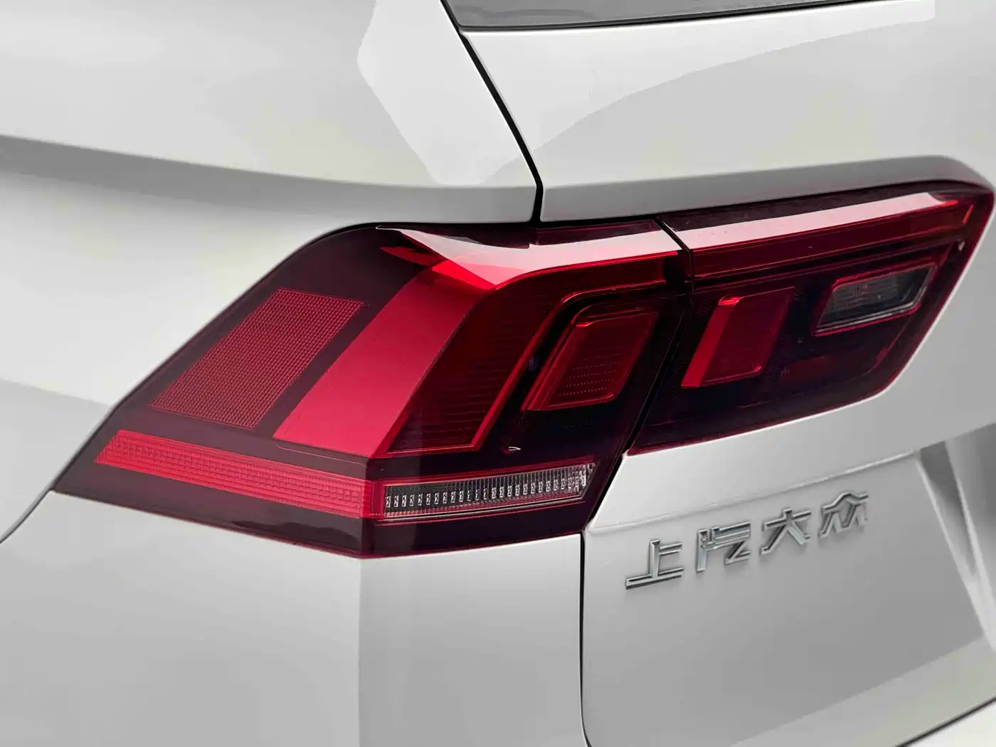 Volkswagen Tiguan L 2022 330TSI Automatic 2WD Smart Edition фото 16