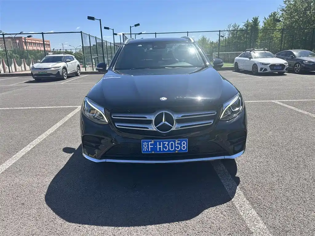 Mercedes-Benz GLC 2017 GLC 260 4MATIC Luxury фото 2