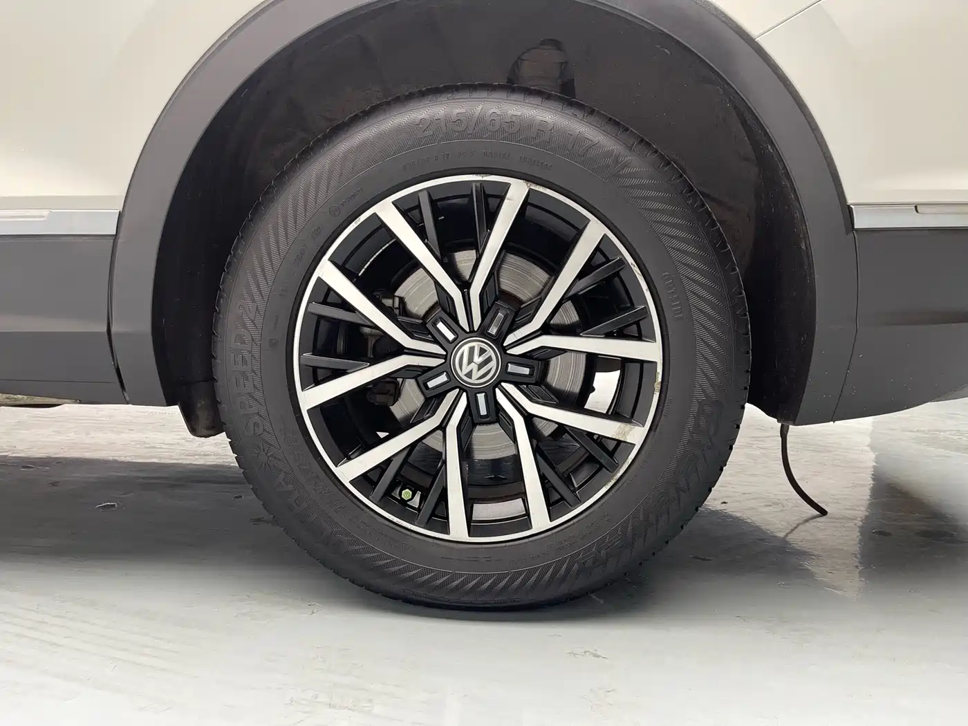 Volkswagen Tiguan L 2018 Facelift 330TSI Automatic 2WD Luxury Edition фото 15