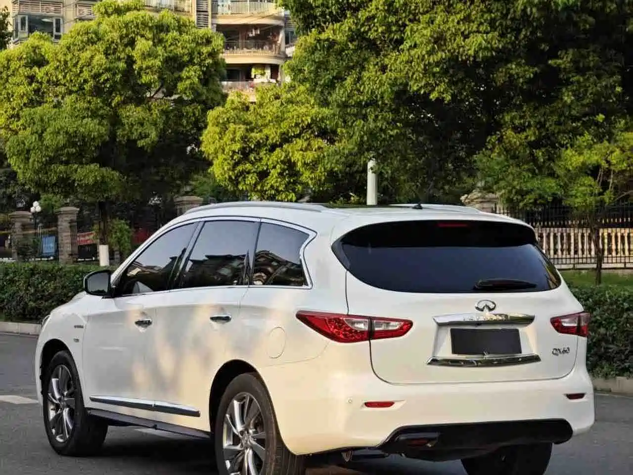 Infiniti QX60 (Import) 2016 2014 Model 2.5 S/C Hybrid 2WD Excellence Edition