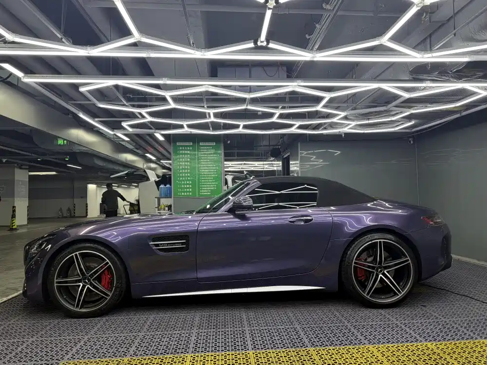 MERCEDES-BENZ AMG GT
