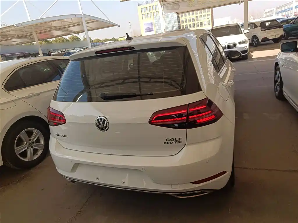 Volkswagen Golf 2019 280TSI DSG Luxury China VI фото 6