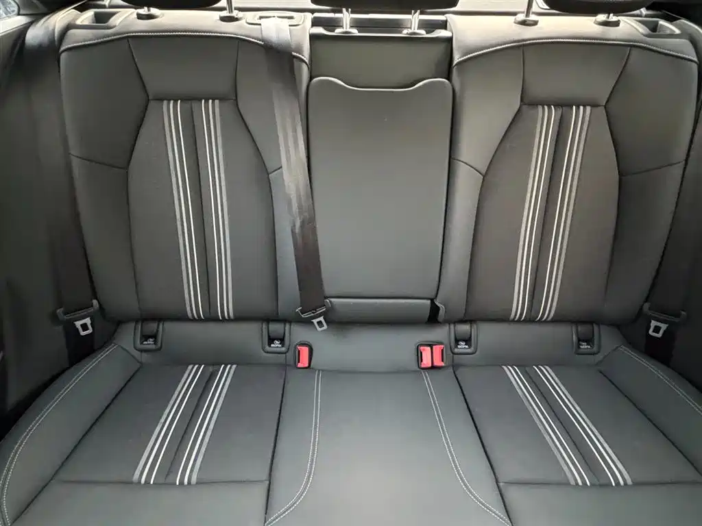 Audi A3 2024 Model A3L Limousine 35 TFSI Fashion Sport фото 3