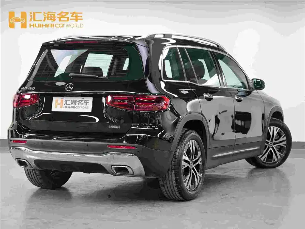 MERCEDES-BENZ GLB