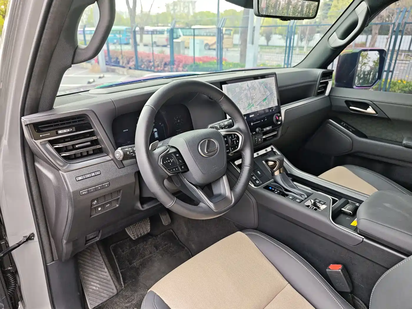 Lexus GX 2024 OVERTRAIL Summit Edition фото 9