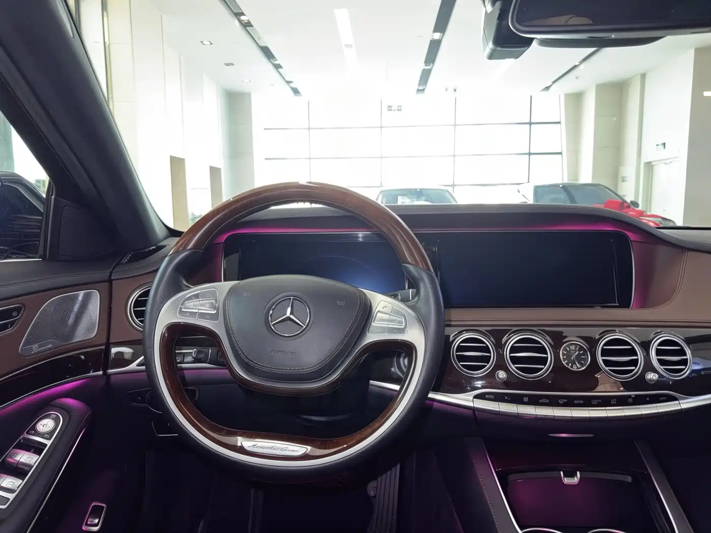 Mercedes-Benz Maybach S-Class 2015 S 400 4MATIC фото 16