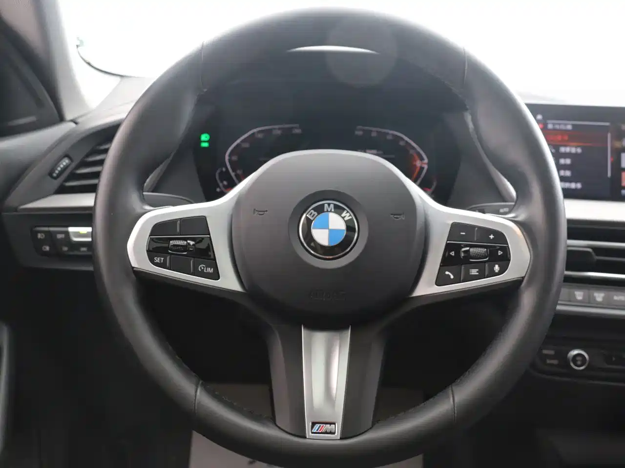 BMW 2 Series (Import) 2023 225i 4-Door Coupe M Sport Package фото 11