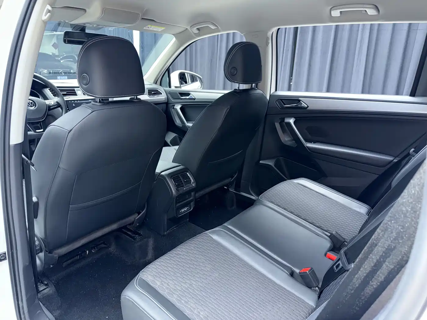 Volkswagen Tiguan L 2020 330TSI Auto 2WD Trend China VI фото 9