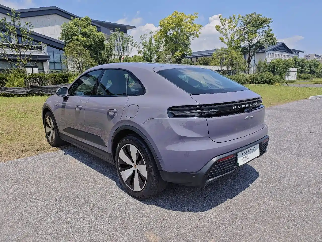 Porsche Macan EV 2025 2024 Macan 4