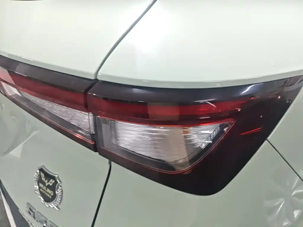 Wuling Motors Wuling Xingchen 2022 2021 1.5T CVT Starlight Edition