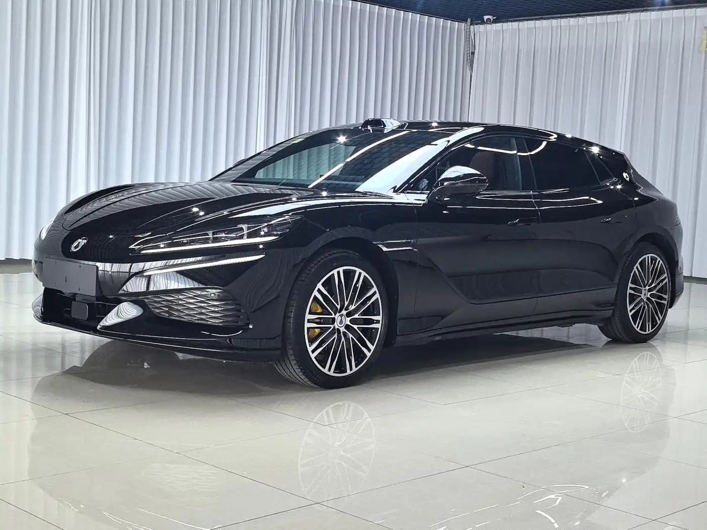 2026 Denza Z9GT