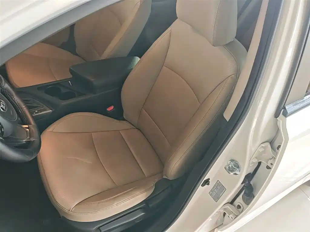 Kia K5 2015 2.0L Automatic GL фото 15