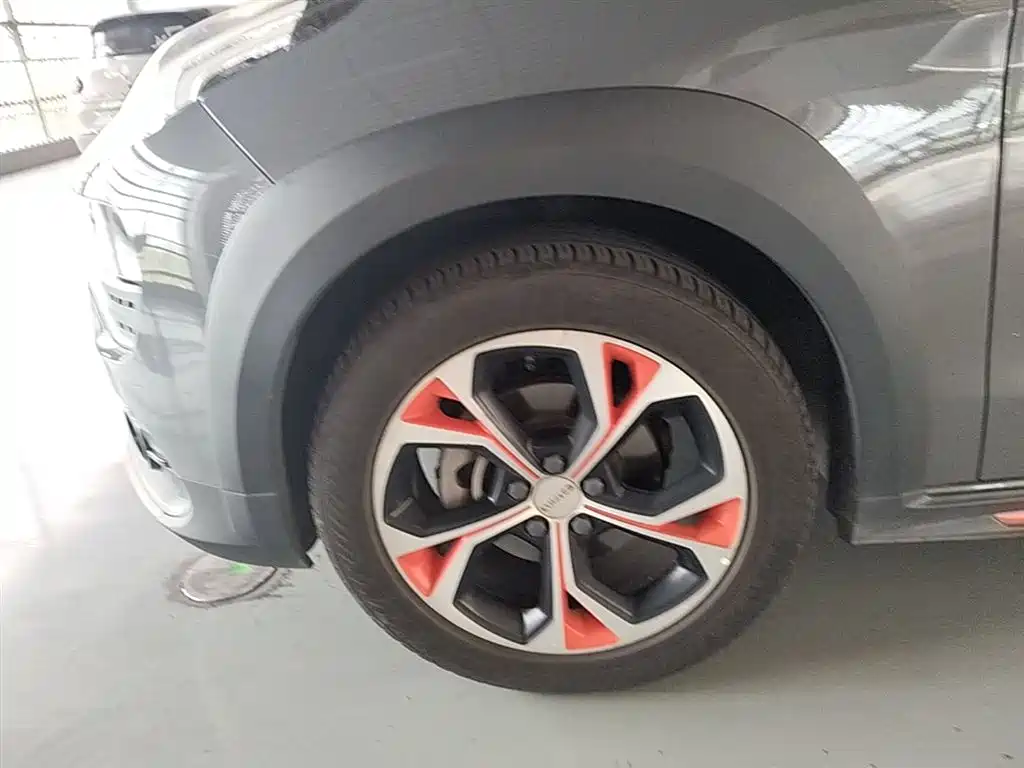 Lynk & Co 02 2018 1.5T DCT 2WD Shine Edition China V фото 23
