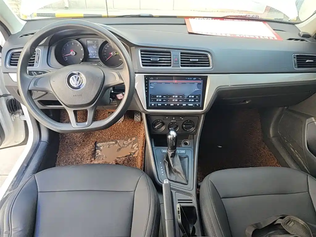 Volkswagen Lavida 2015 1.6L Automatic Trend Edition фото 10