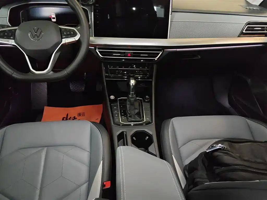 Volkswagen Lavida 2023 Model 280TSI DSG Eternal Edition фото 10