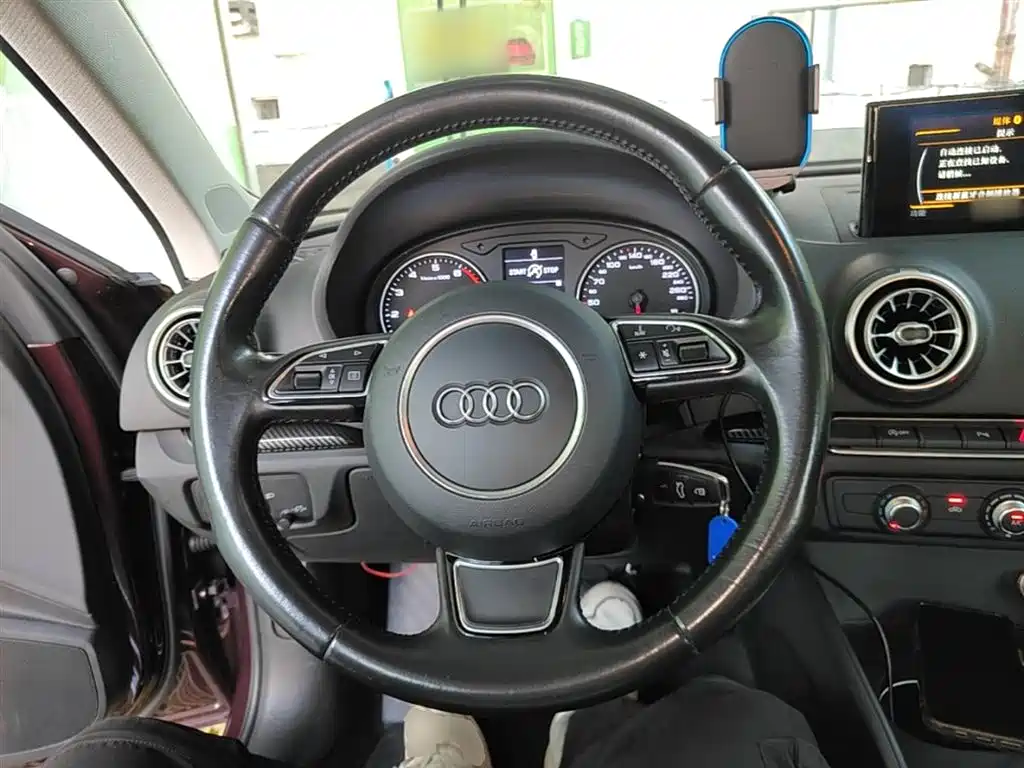 Audi A3 2016 Sportback 35 TFSI Leadership фото 11