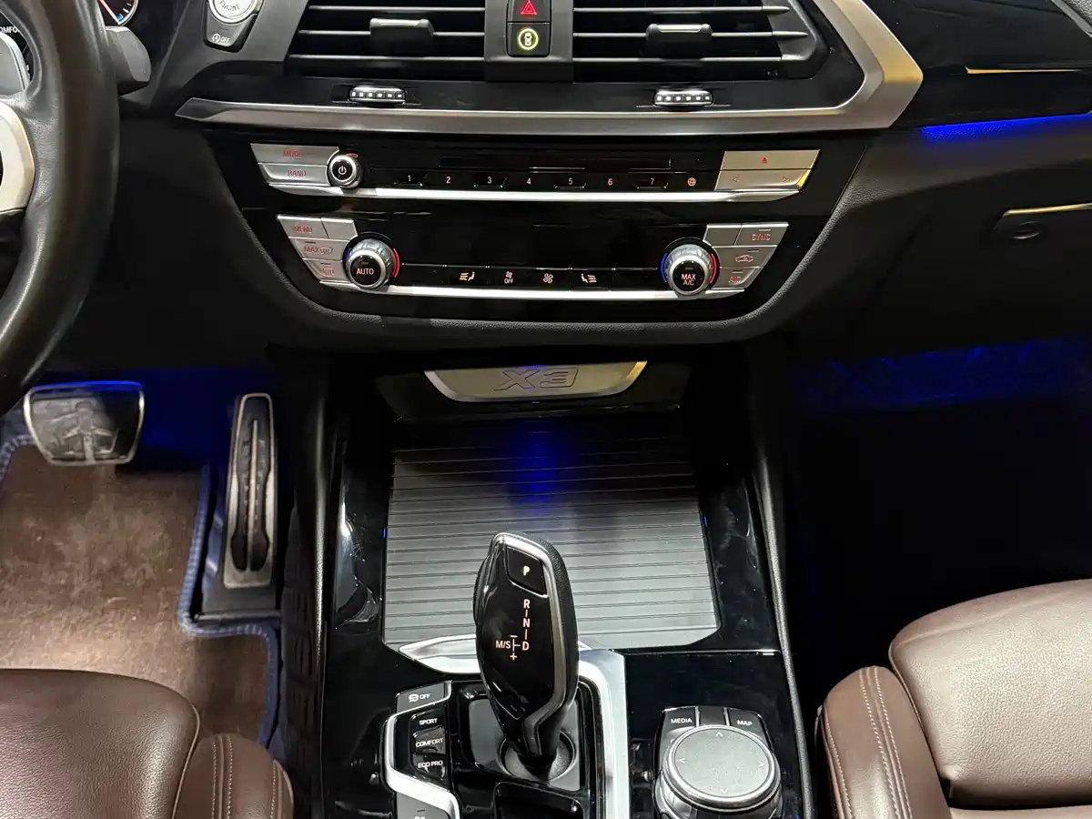 Фото 12 - BMW X3