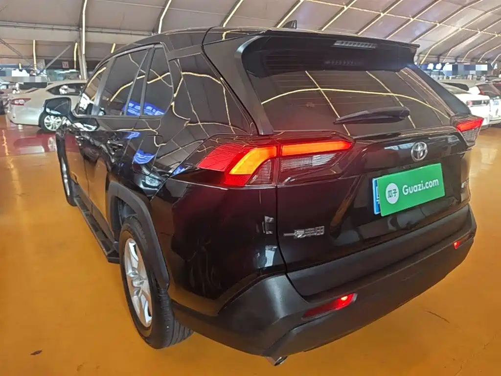 Toyota RAV4 Rongfang 2023 2.0L CVT 2WD Urban Edition фото 23