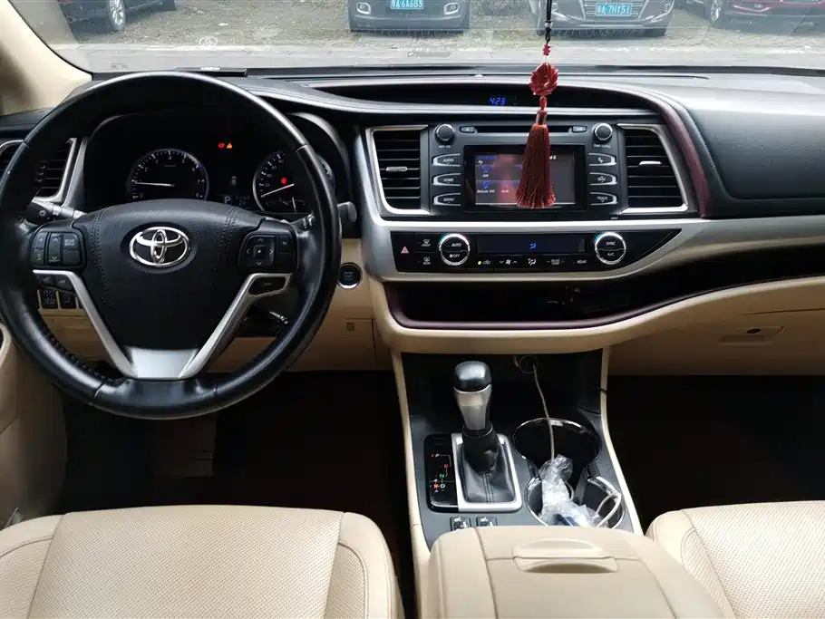 Toyota Highlander 2015 2.0T AWD Luxury Edition 7-seater фото 12