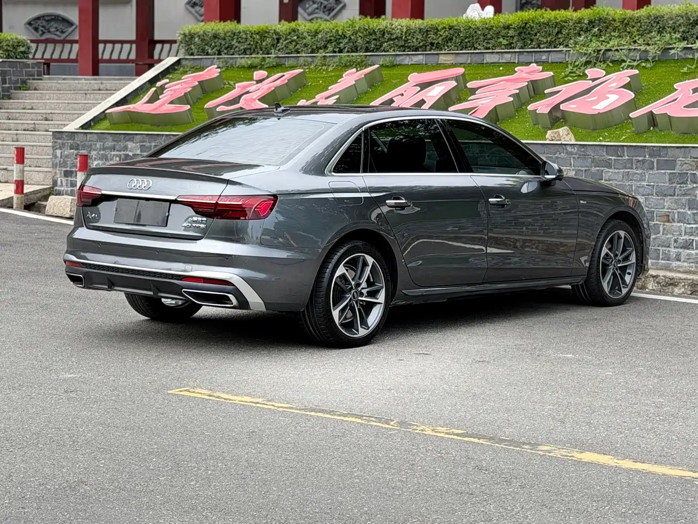 Audi A4L 2022 40 TFSI Fashion Dynamic фото 7