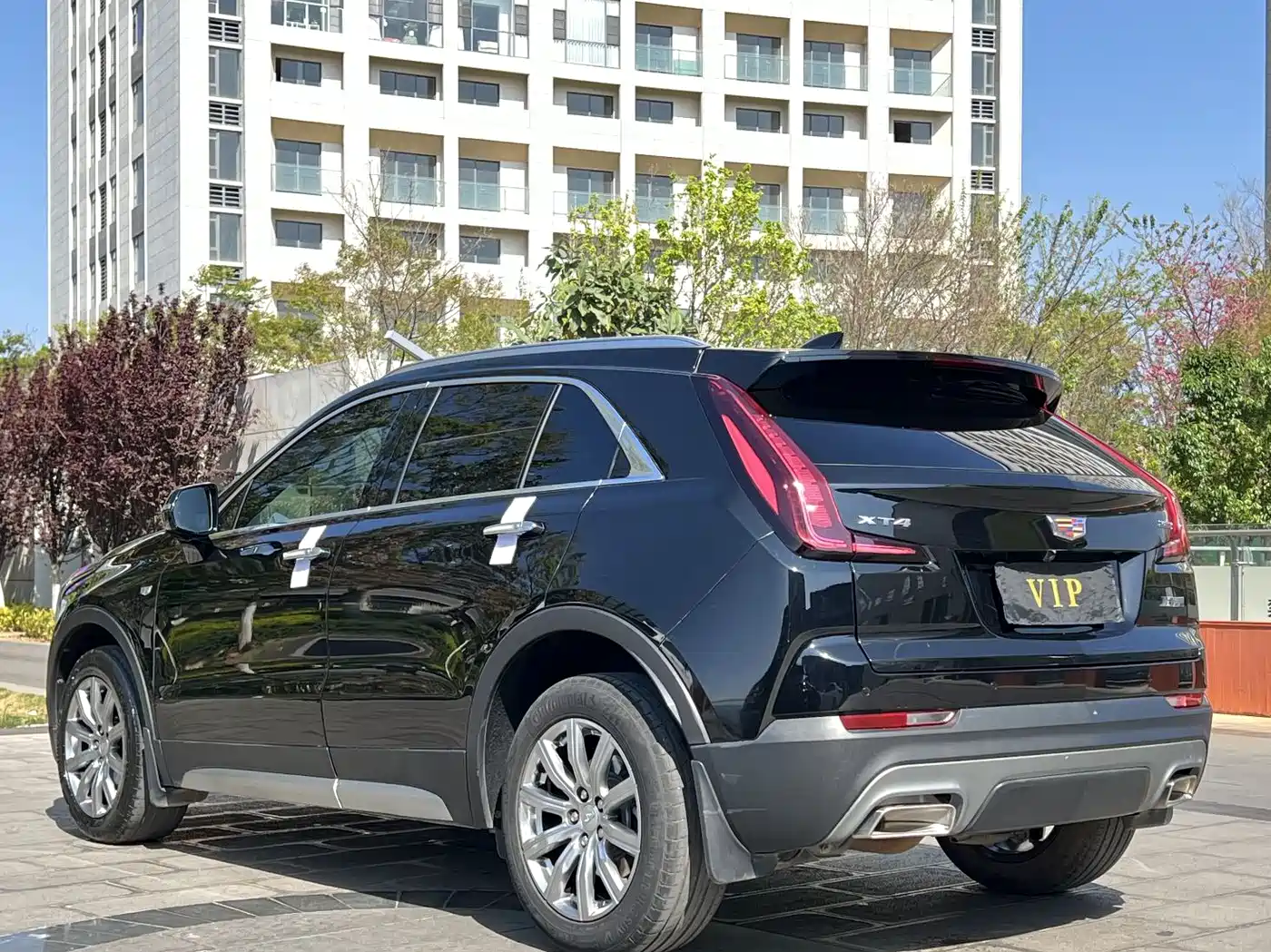 CADILLAC XT4