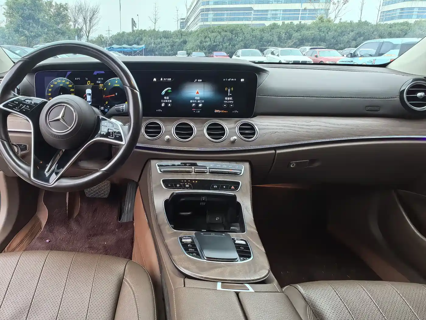 Mercedes-Benz E-Class 2023 E 300 L Fashion фото 5