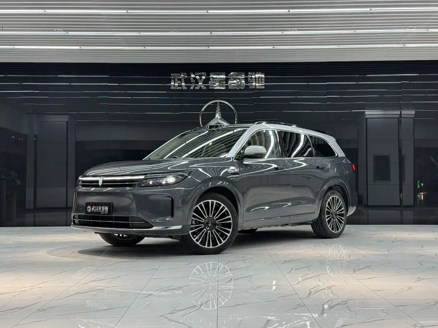 AITO Wenjie AITO M7 2024 1.5T Smart Drive 4WD Ultra 5-seater фото 3