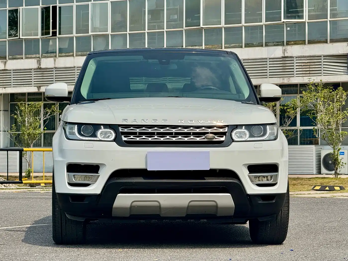 Land Rover Range Rover Sport 2015 3.0 SDV6 HSE DYNAMIC фото 2