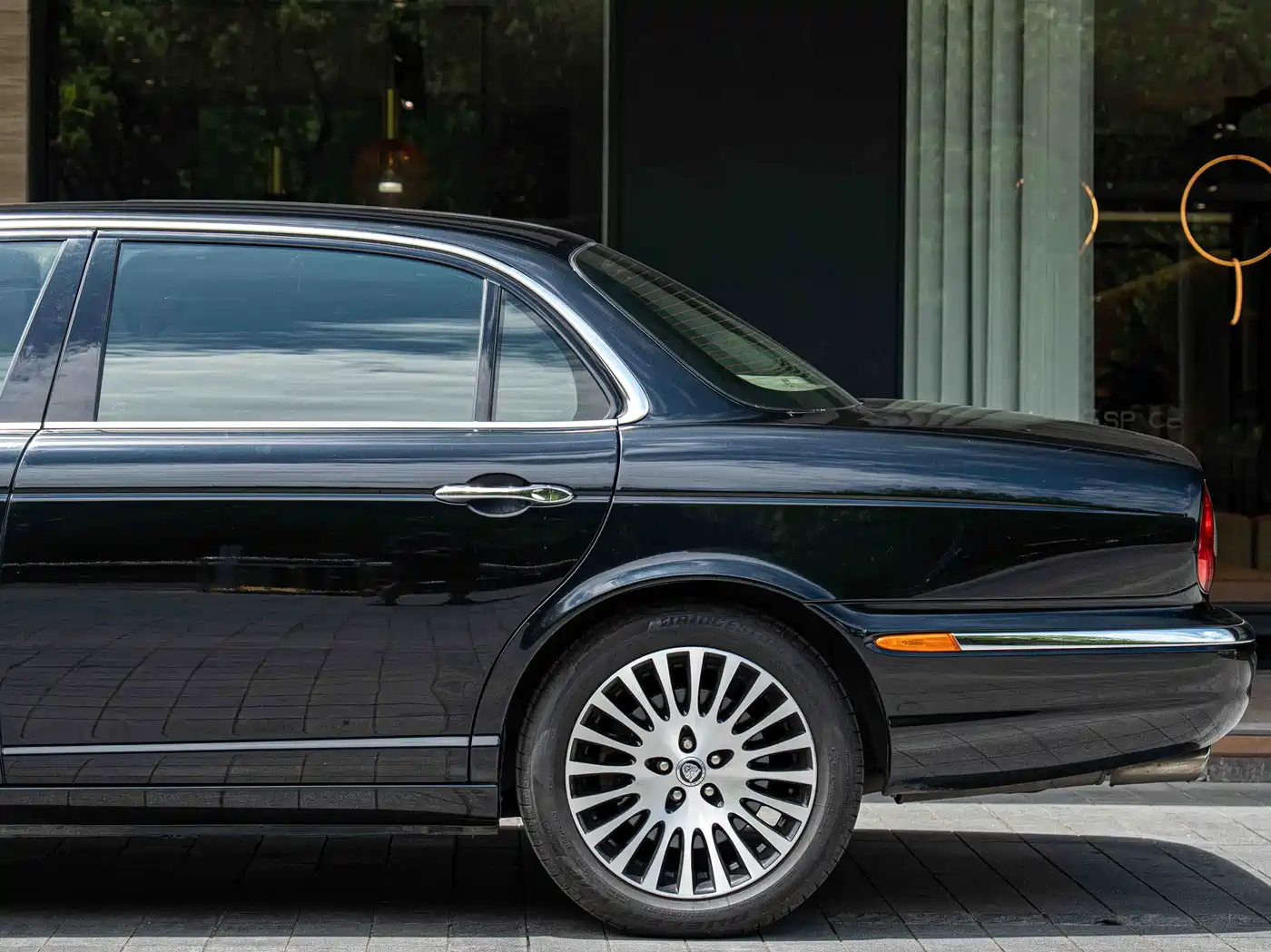 Jaguar XJ 2006 2005 Model XJ6L 3.0