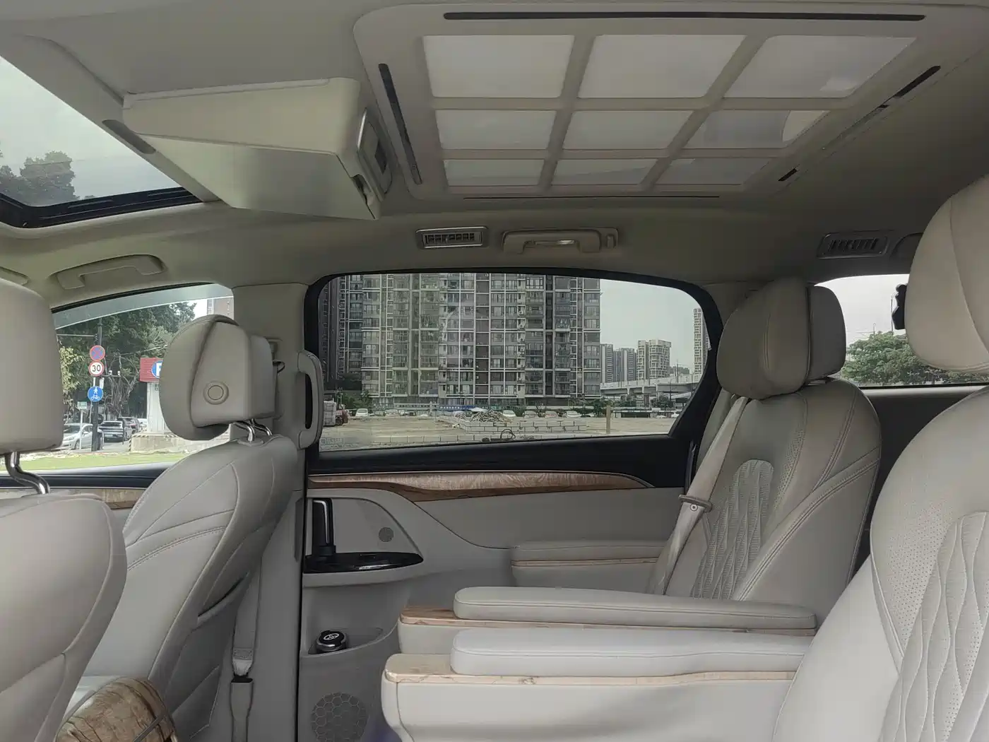 Buick GL8 2018 ES 28T Comfort Type China VI фото 14