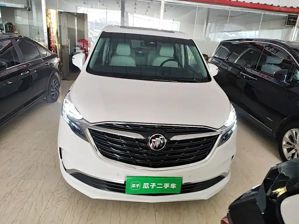 Фото 3 - Buick GL8