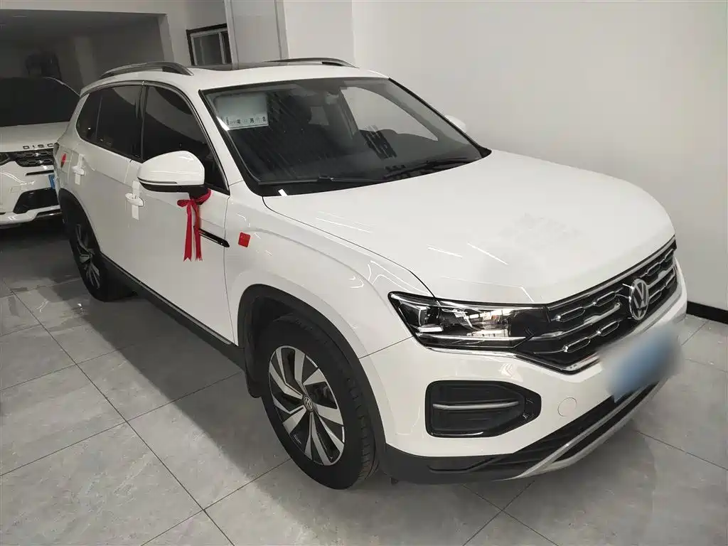Volkswagen Tayron 2021 330TSI 2WD Luxury Smart Connect Edition фото 4