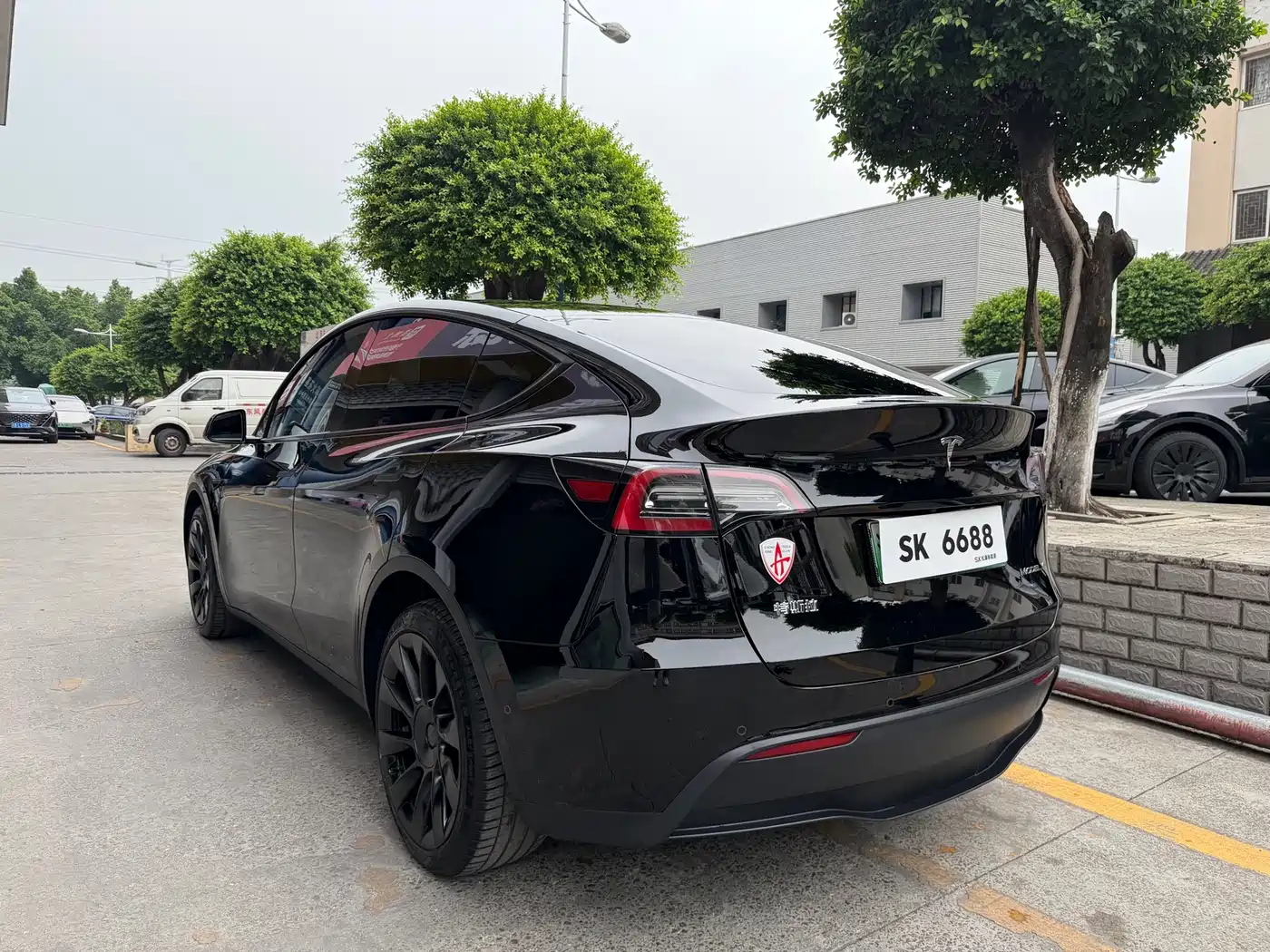 Фото 6 - Tesla Model Y